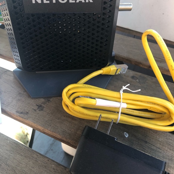 Netgear cable modem — super fast! - Picture 2 of 2